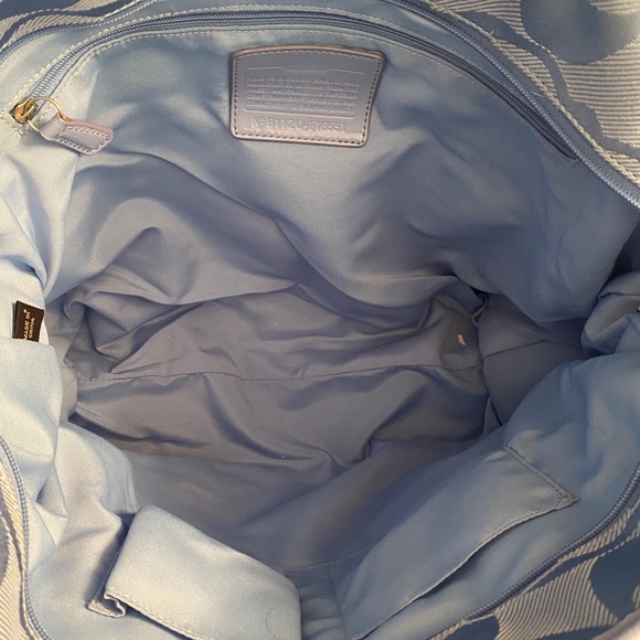 Coach Light Blue Daisy Bag - Picture 7 of 7